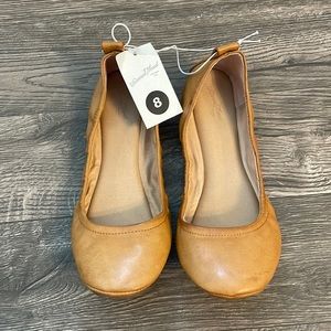 Universal thread ballet flats tan size 8